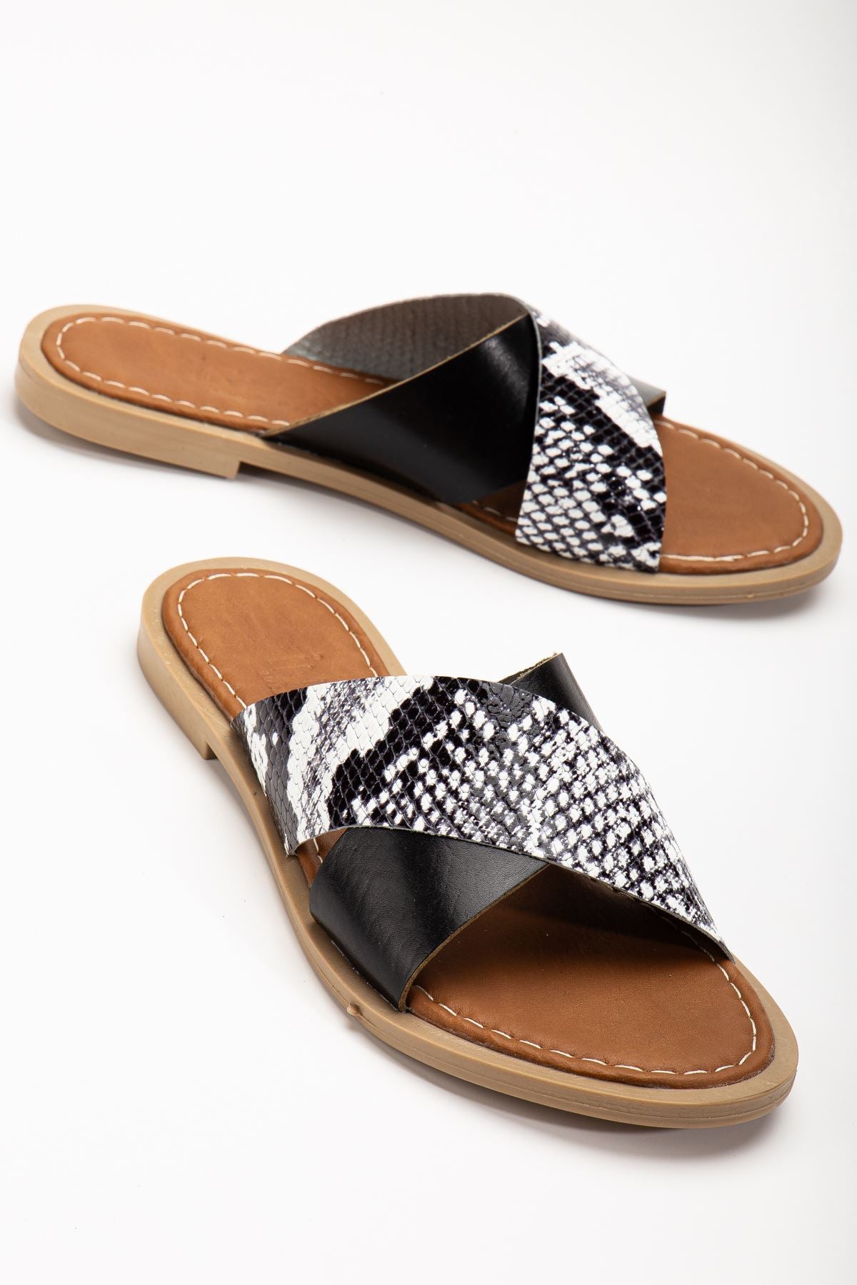 169 - 076ortopedik hakiki deri çapraz bantli kadin terlik - Justyol