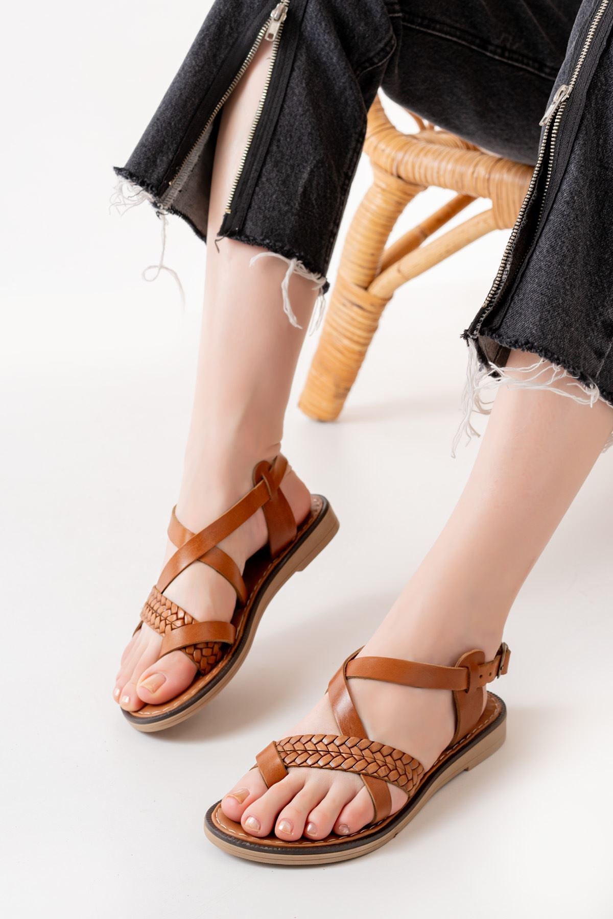 205 - 09ortopedik hakiki deri kadin sandalet - Justyol