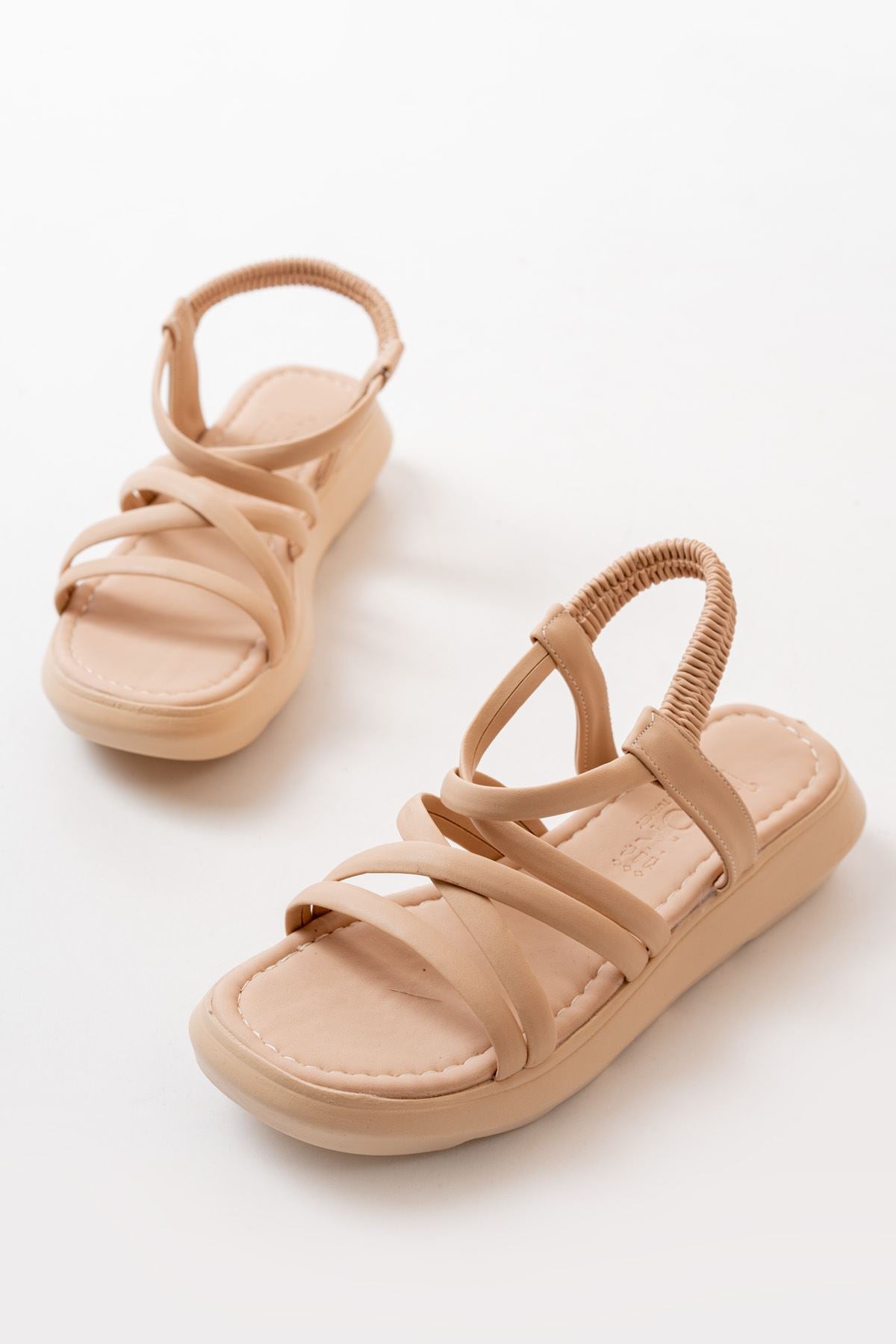 841 - 841lastikli günlük kadin sandalet - Justyol