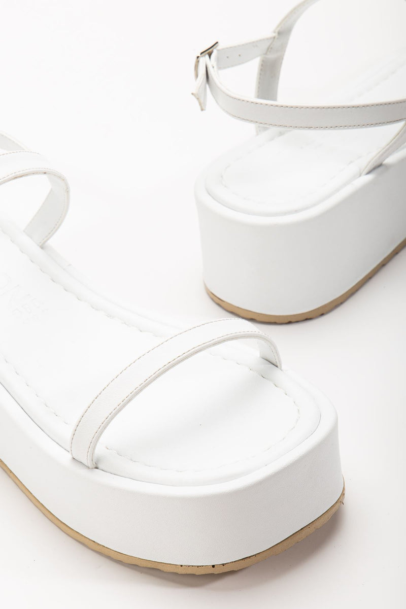 861-1027 Sandales compensées femme