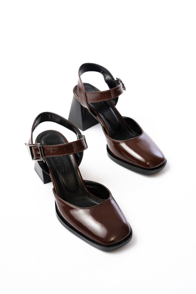 inf-40450Escarpins Femme Vernis à Talon et Bride Arrière