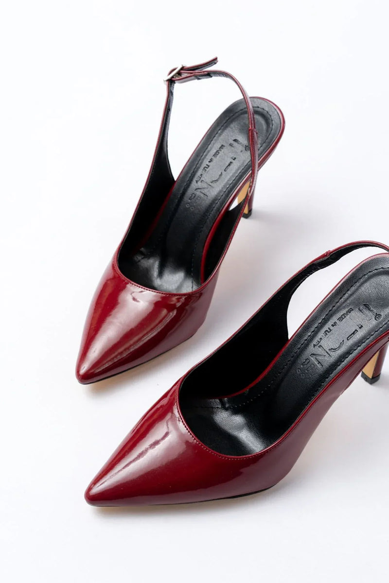 st-1153Escarpins femme vernies à talon 9 cm avec arrière ouvert