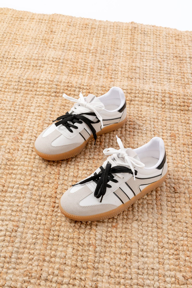 <tc>حذاء نسائي رياضي عملي مزخرف - مزود بأربطة - بنعل حراري m-6005</tc>
