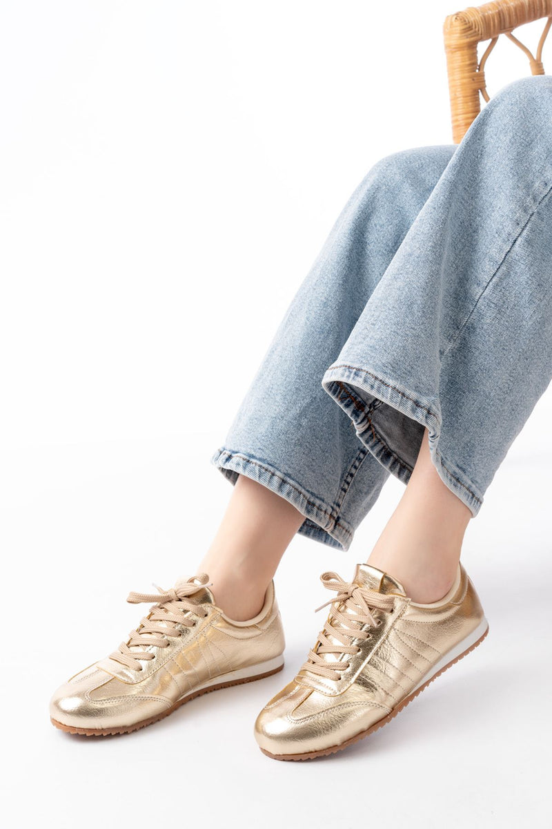 m-1009 Baskets Femme Argentées Vernis à Lacets