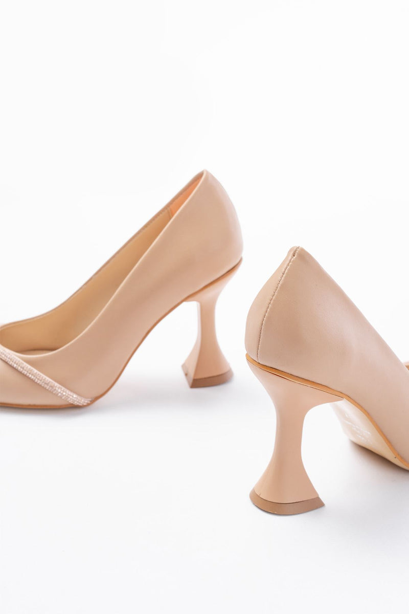 k-10Escarpins Femme à Talon Orné de Strass et Bride Enroulée – Élégance Artisanale