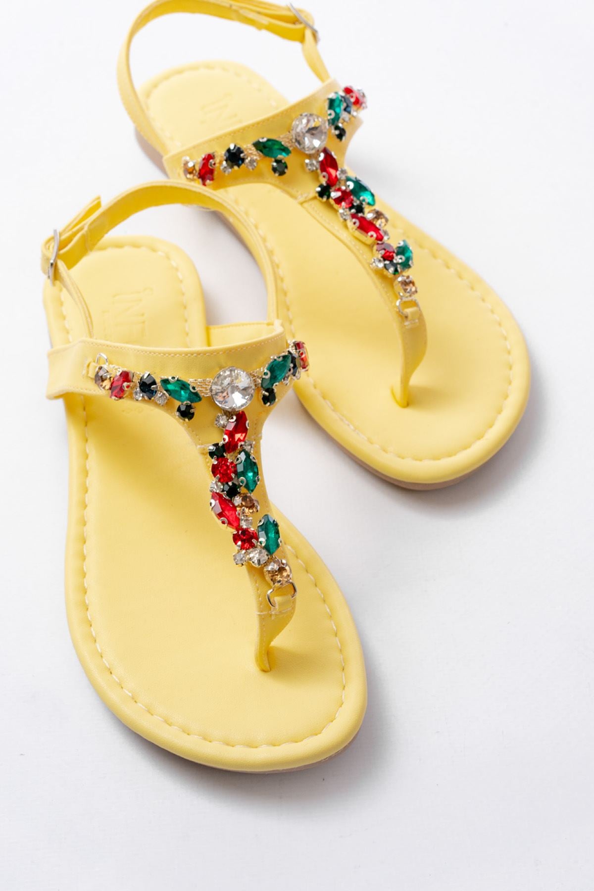 152 - 1110multi taşli parmak arasi kadin sandalet - Justyol