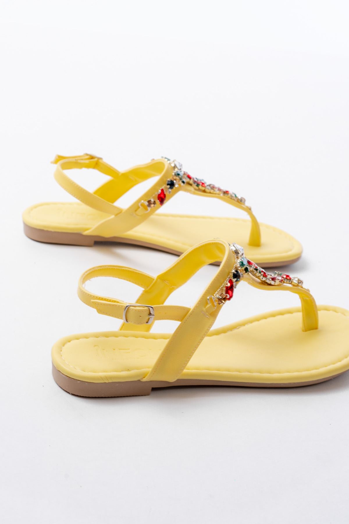 152 - 1110multi taşli parmak arasi kadin sandalet - Justyol