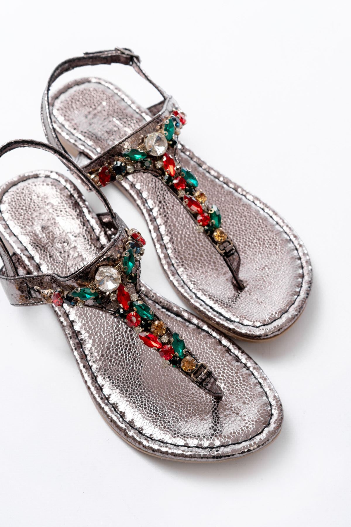 152 - 1110multi taşli parmak arasi kadin sandalet - Justyol