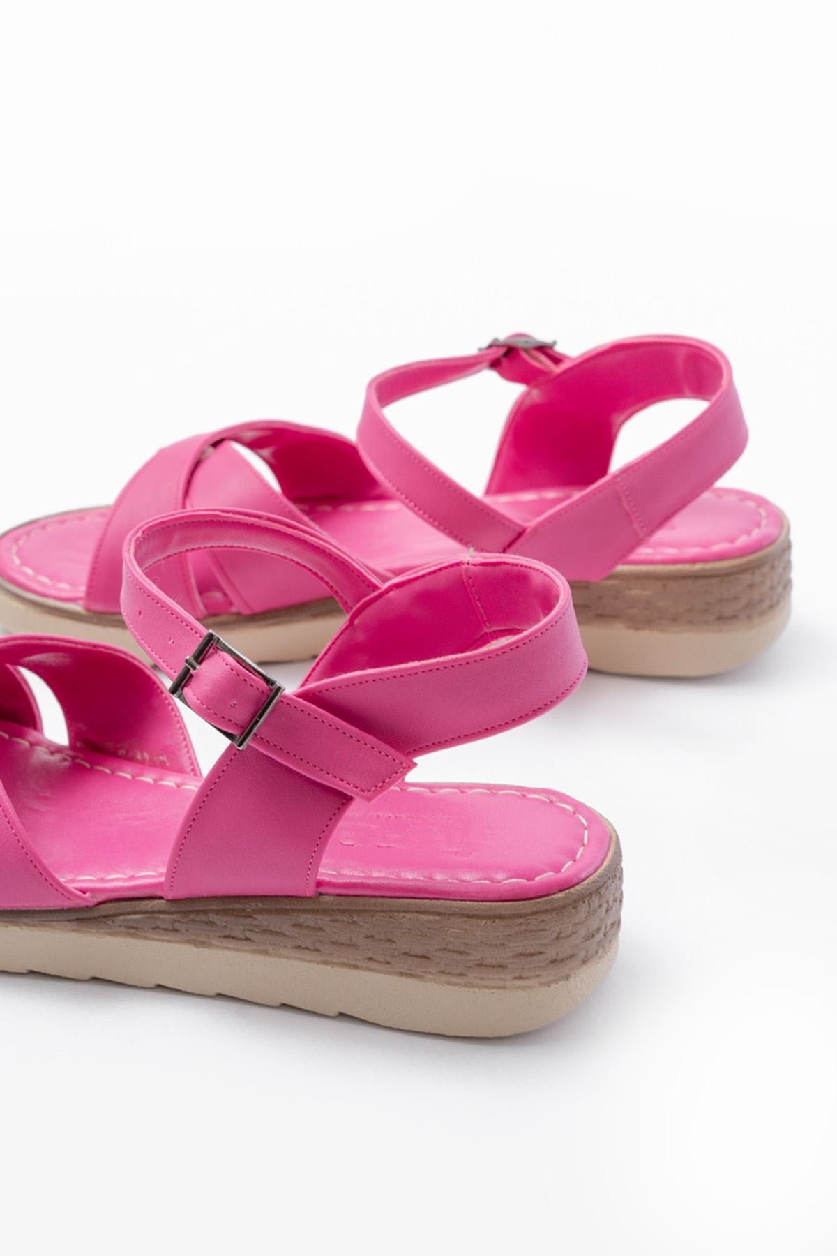 692 - 564ortopedik taban çapraz tokali kadin sandalet - Justyol