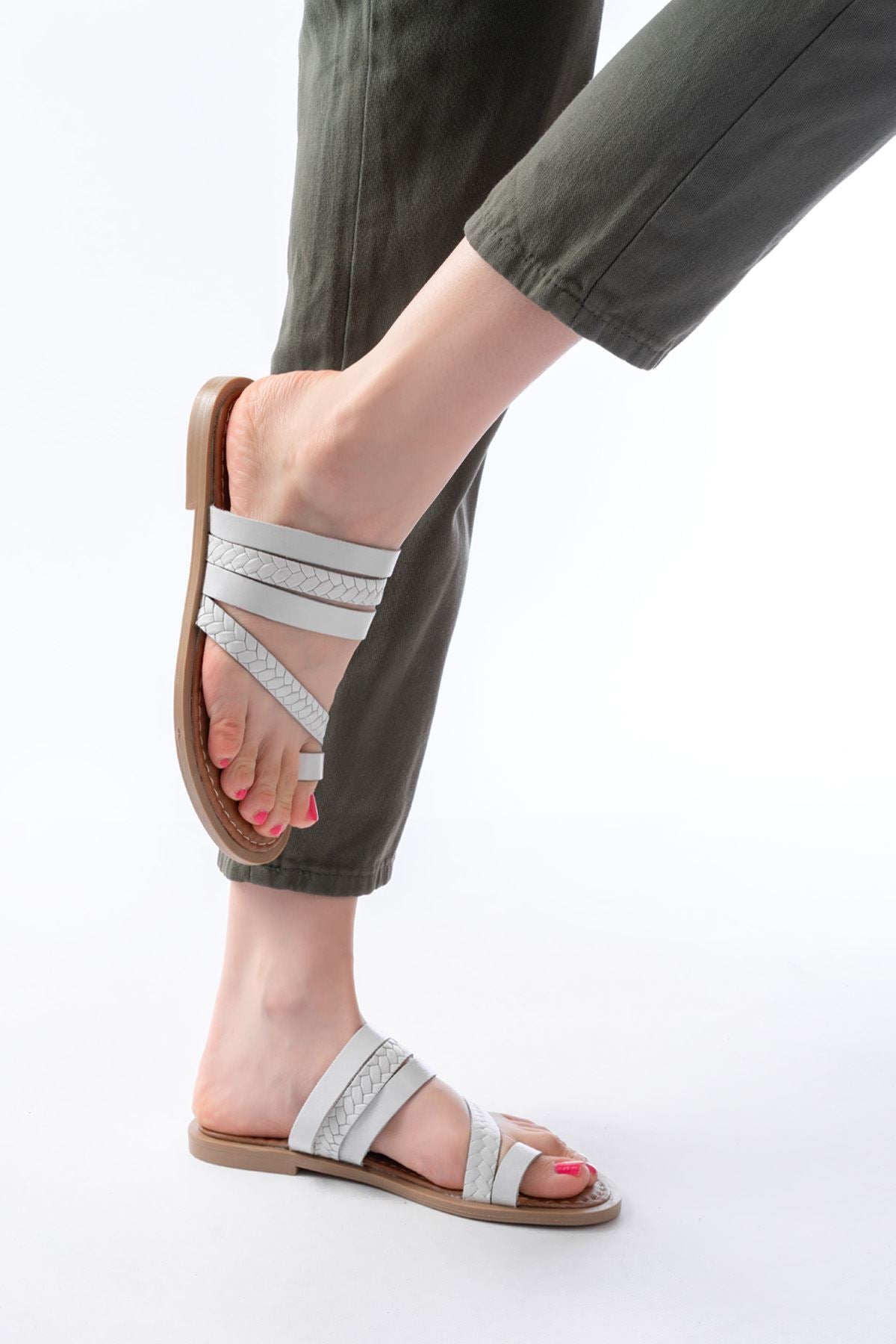 169 - 160örgülü ortopedik taban parmak arasi hakiki deri kadin terlik - Justyol