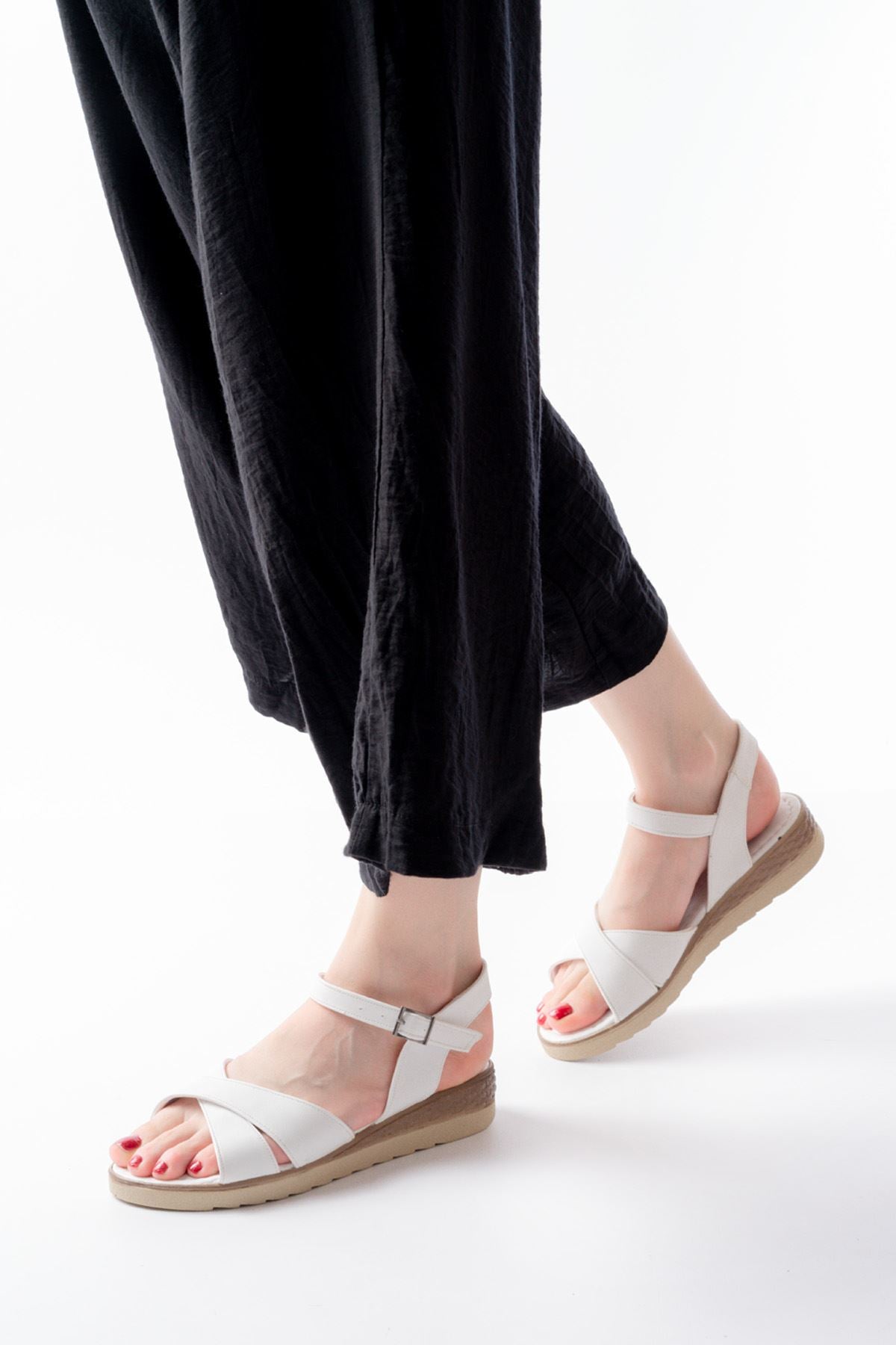 692 - 564ortopedik taban çapraz tokali kadin sandalet - Justyol