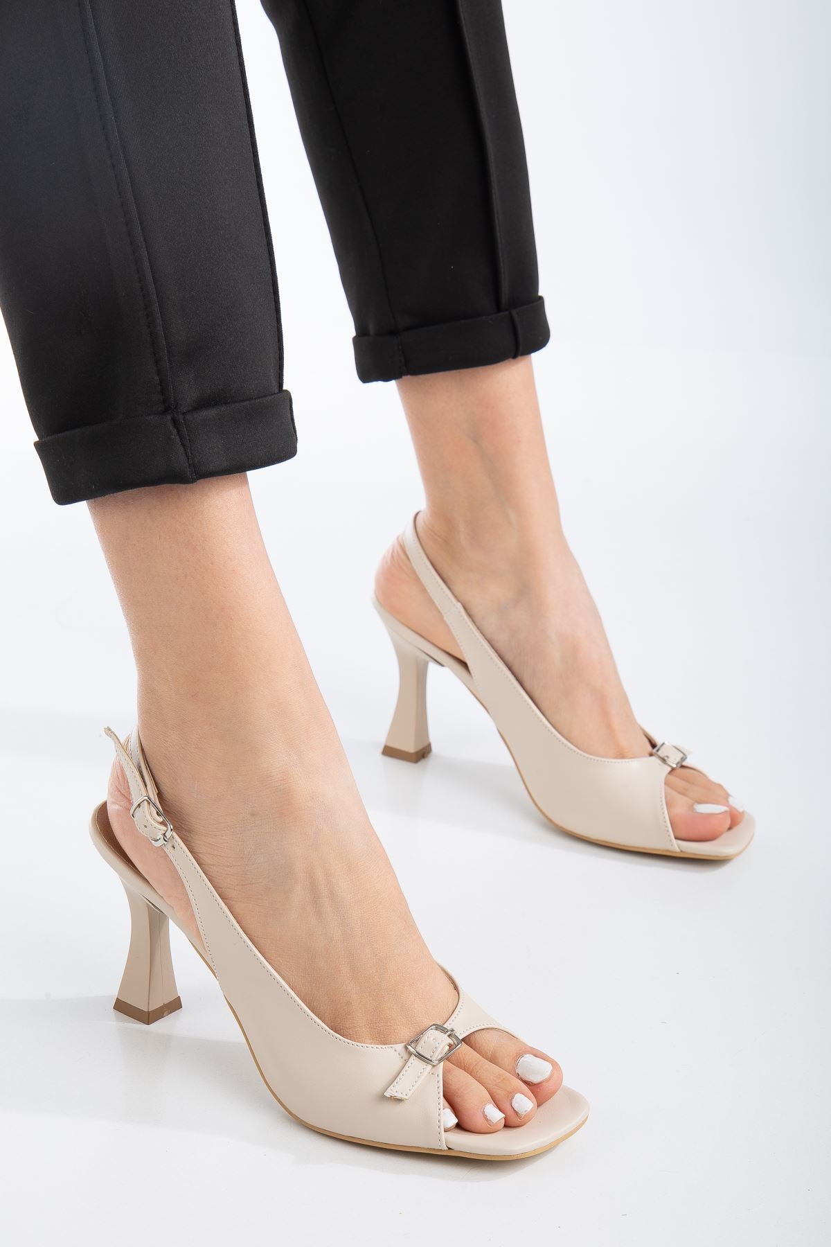 felya arkasi açik topuklu ayakkabi - Justyol