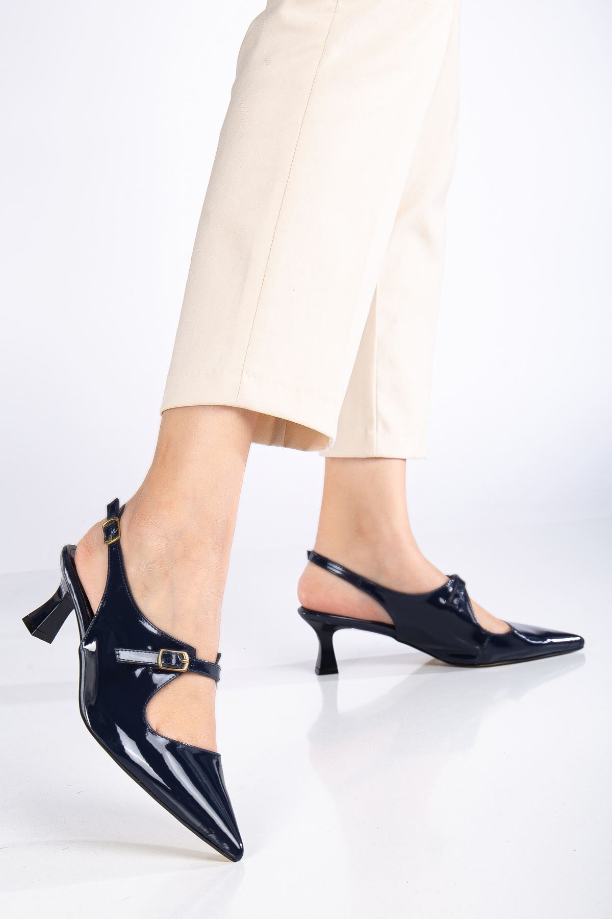 <tc>Chaussures à talons Amber en similicuir verni</tc>