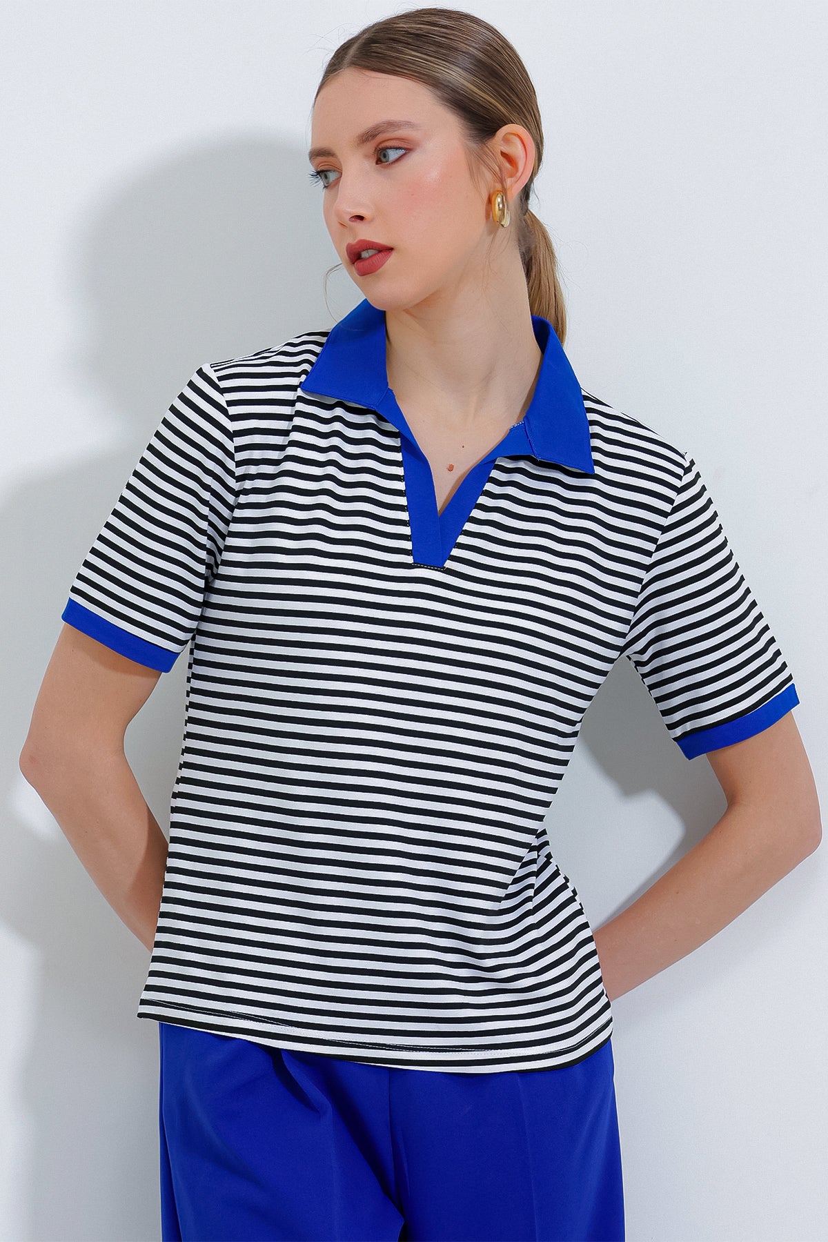 <tc>Polo femme à rayures col 0499</tc>