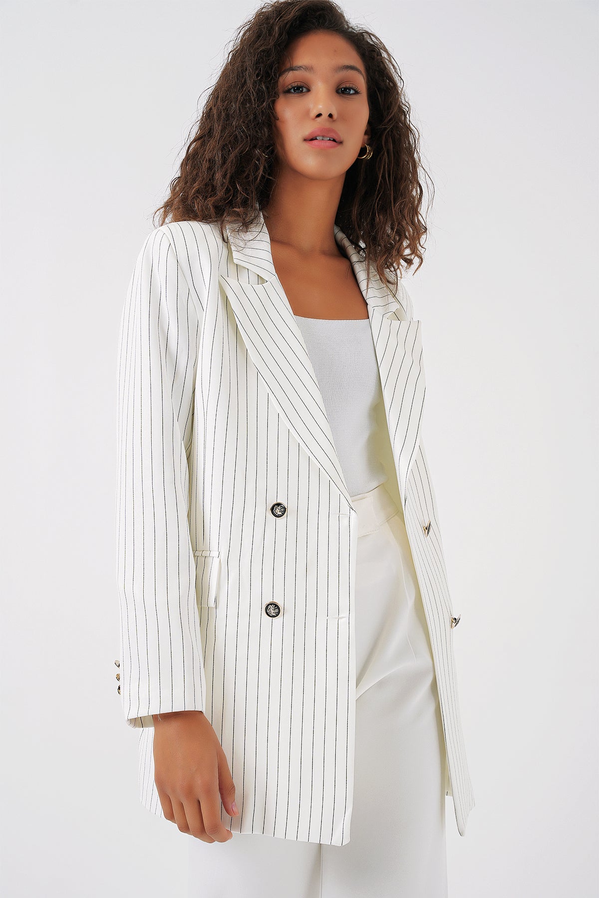 <tc>Blazer femme à rayures et double boutonnage 0699</tc>