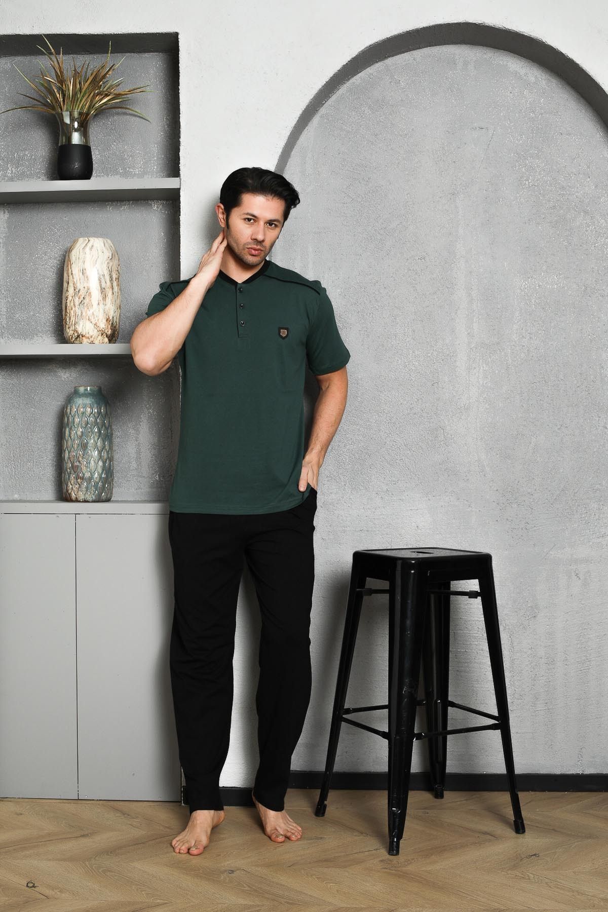 <tc>Ensemble pyjama homme en coton suprême à manches courtes, d'été, avec boutons, épaules à motif voiture et écusson M58302309</tc>