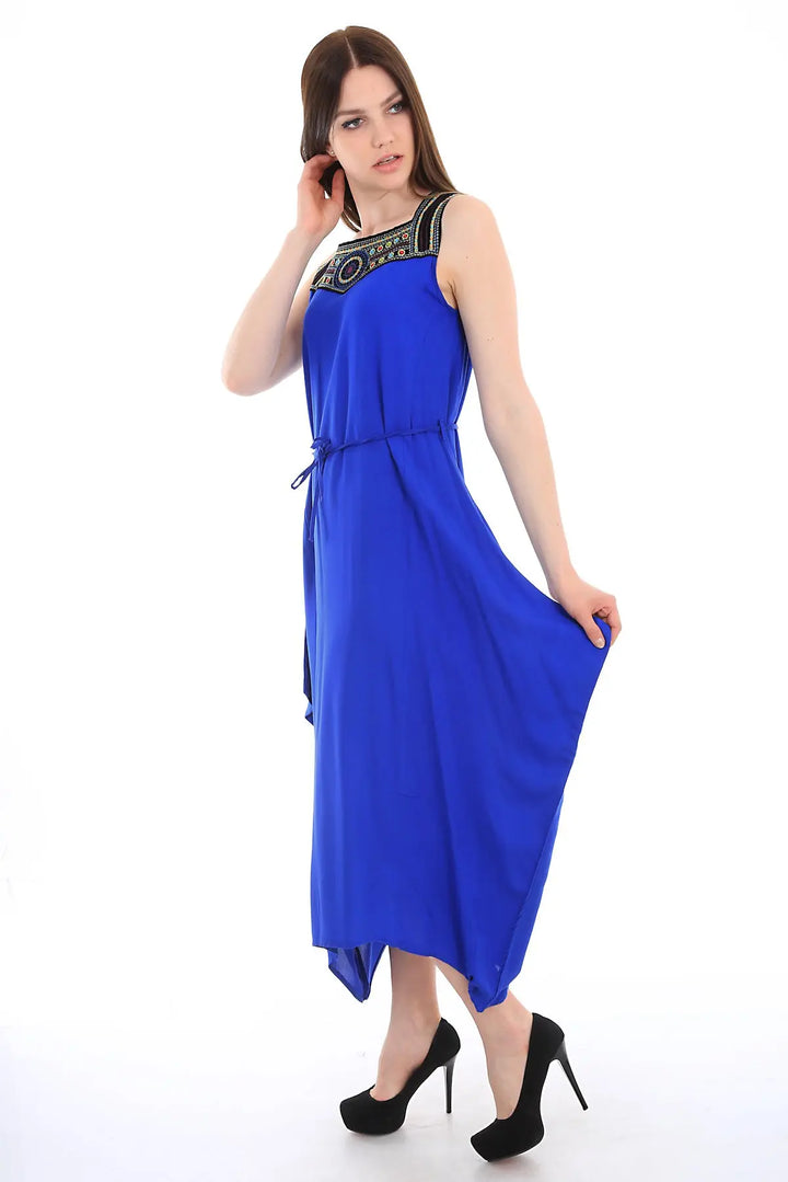 1512 Robe femme brodée en viscose