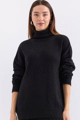 <tc>15917 pull oversize en maille pour femme à col roulé.</tc>