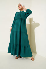 <tc>Robe de modestie avec lien au cou 1627.</tc>