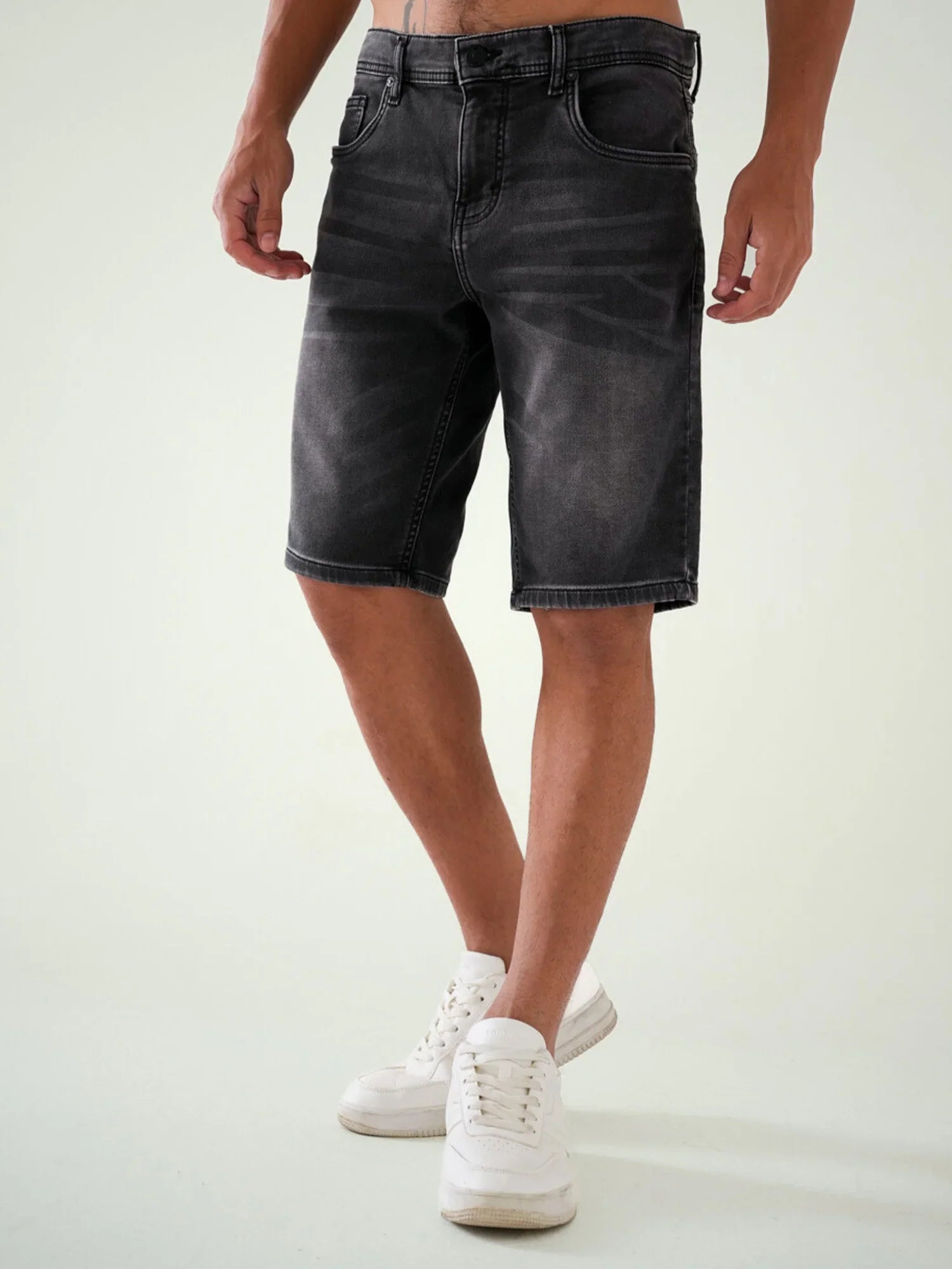 Short en jean homme classique à coupe confortable – SHR24SDSP30195TM1