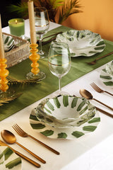 <tc>Service de table en porcelaine Nesrin 24 pièces pour 6 personnes - assiettes à gâteau, à soupe et de service avec motif vert - Green Dream</tc>