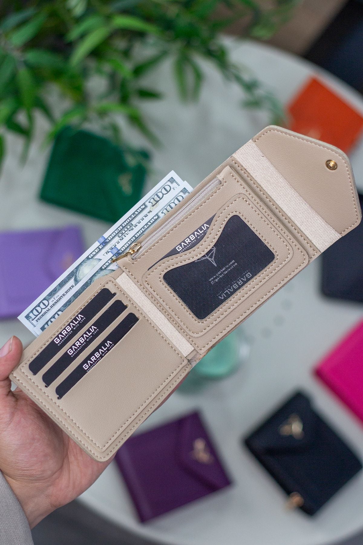 Peru Vegan Deri Fermuarlı Bozuk Para Bölmeli Bol Kartlıklı Kadın Cüzdanı - Justyol