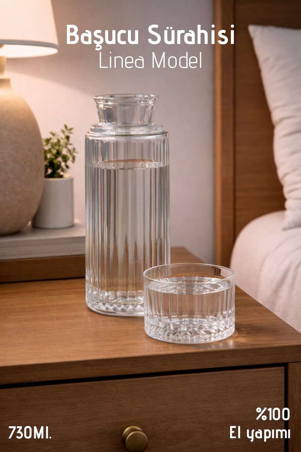 Carafe de Chevet Artisanale en Verre avec Verre-Couvercle – 730 ml