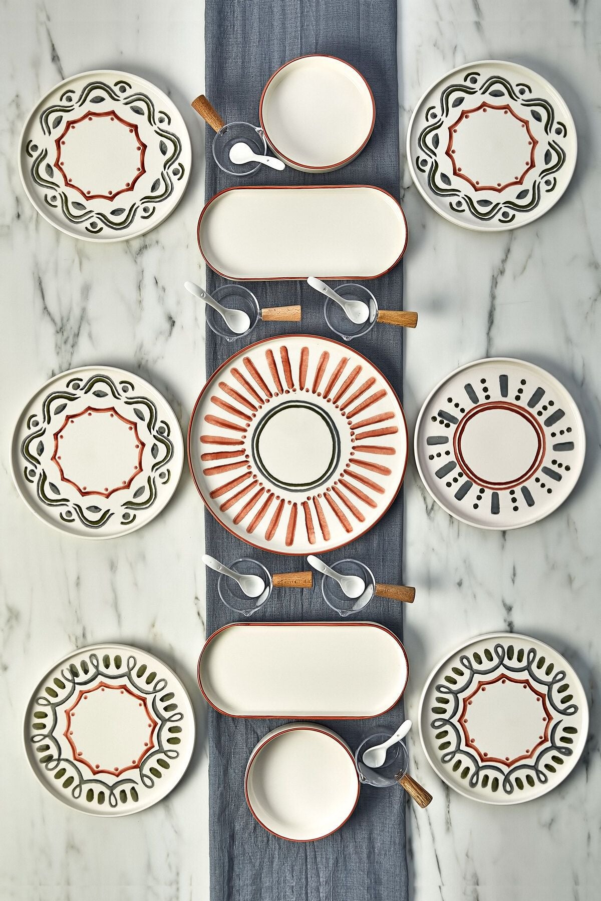 Service petit-déjeuner empilable 6 personnes 23 pièces – Design simple avec coupelles et cuillères