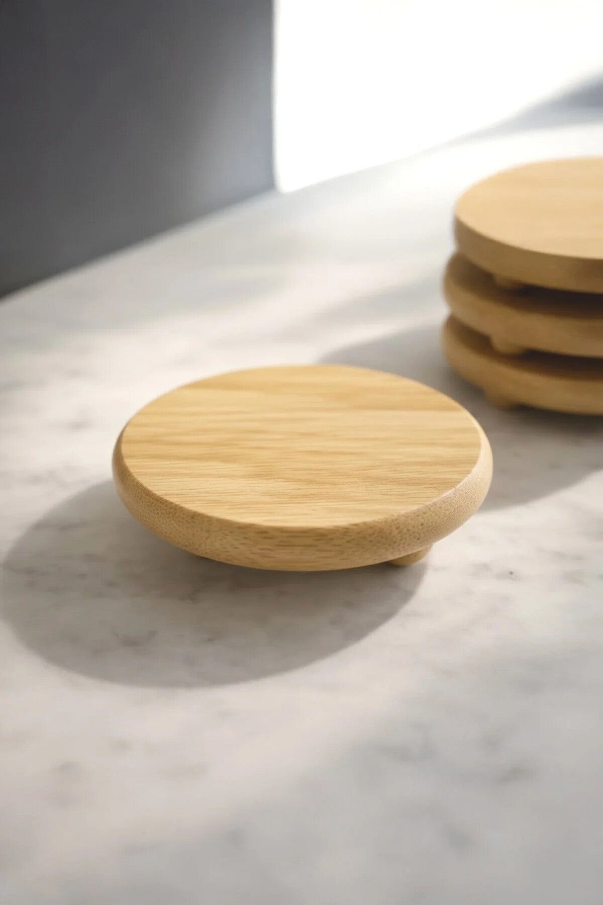 Présentoir Rond en Bambou Naturel avec Pieds – Ø 11 cm