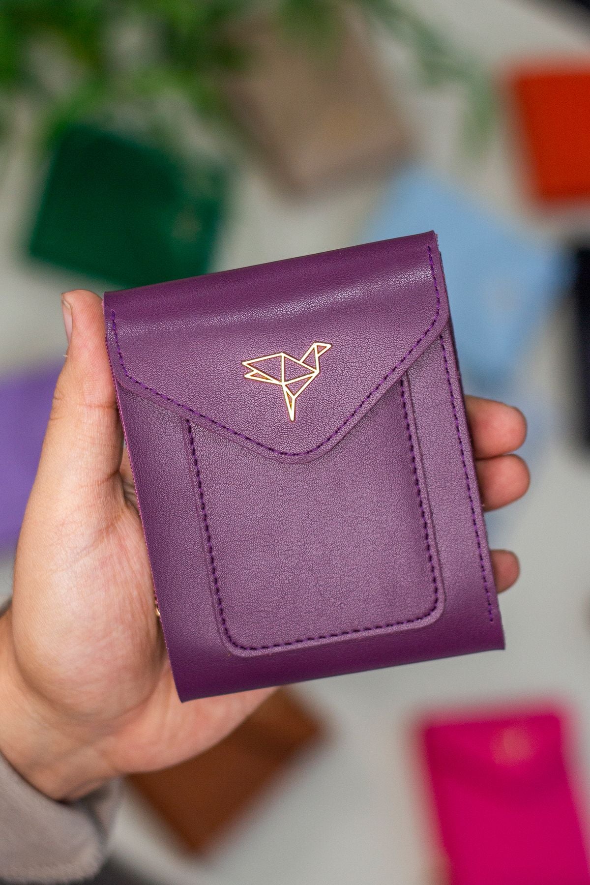 Peru Vegan Deri Fermuarlı Bozuk Para Bölmeli Bol Kartlıklı Kadın Cüzdanı - Justyol