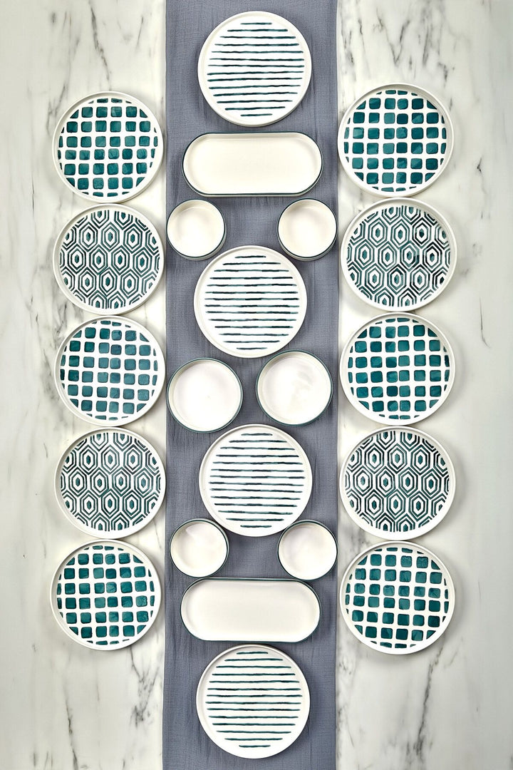 Service petit-déjeuner empilable 12 personnes 22 pièces en céramique naturelle – Design géométrique fait main