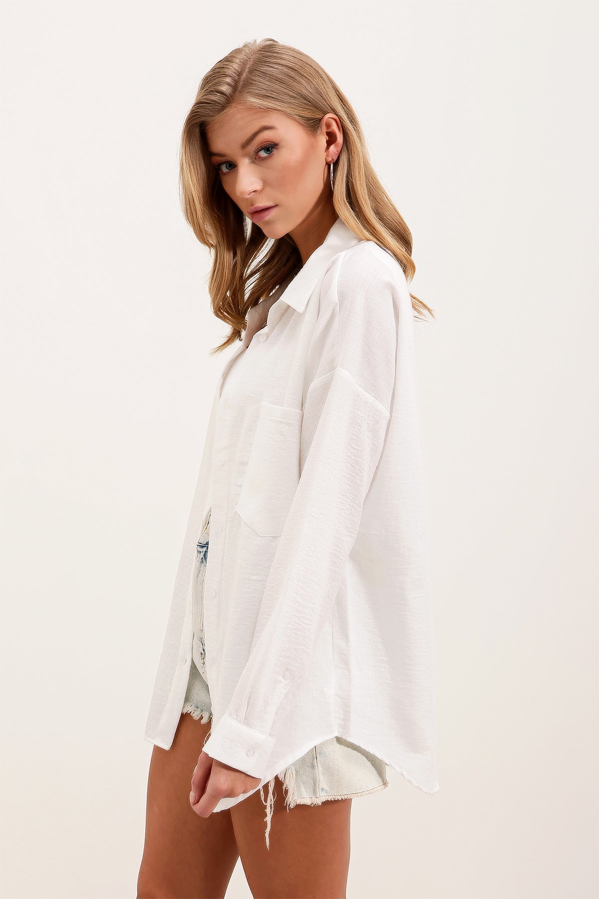 <tc>Chemise en lin oversize à une poche 20153.</tc>