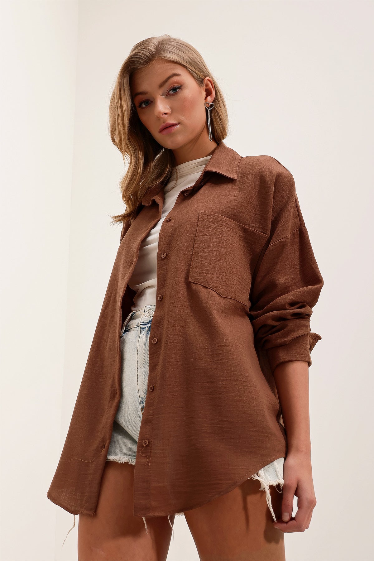 <tc>Chemise en lin oversize à une poche 20153.</tc>