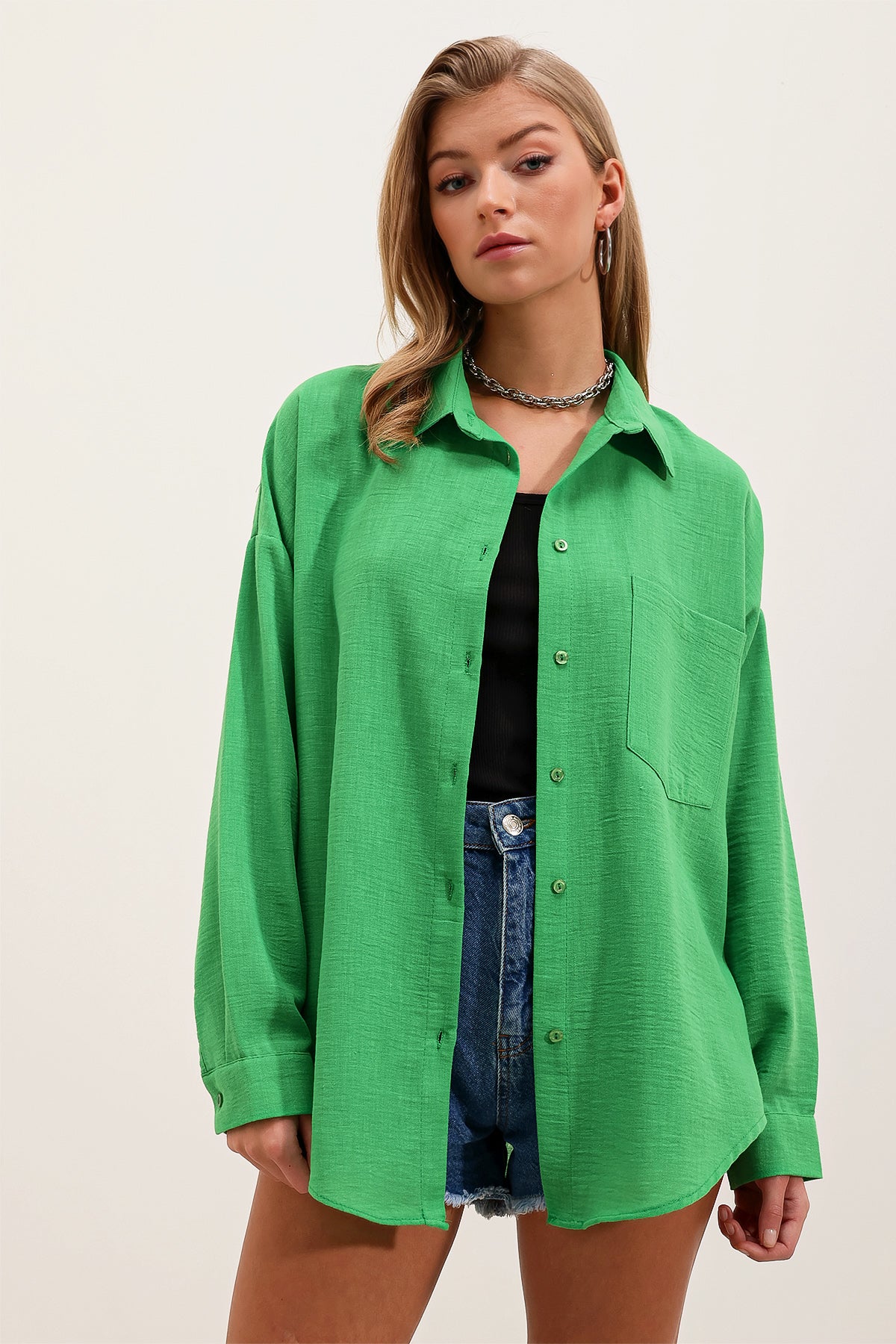 <tc>Chemise en lin oversize à une poche 20153.</tc>