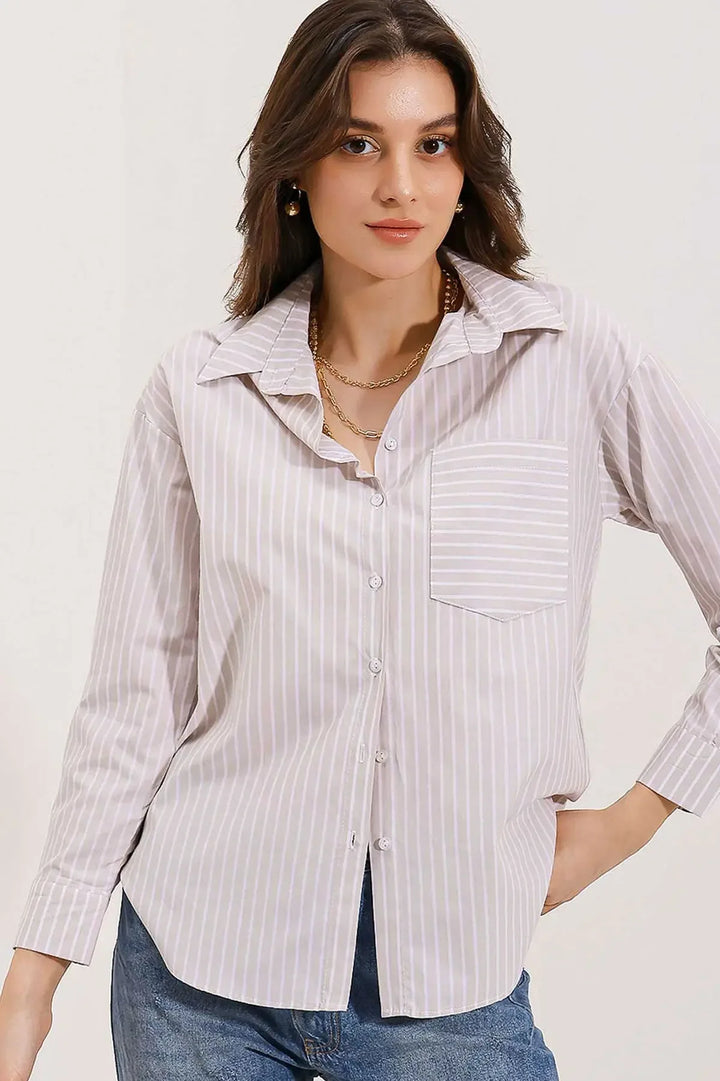20205 Chemise oversize rayée avec poche