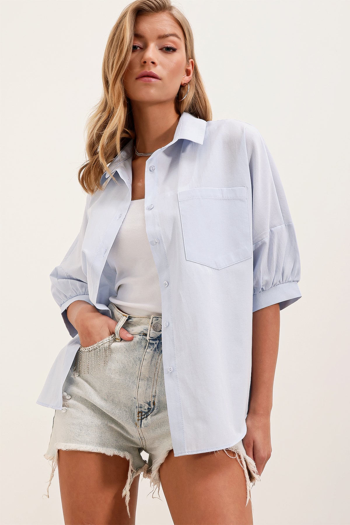 <tc>Chemise basique oversize à manches courtes 20213</tc>