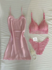 <tc>طقم ثوب نوم نسائي من الستان - 3 قطع</tc>