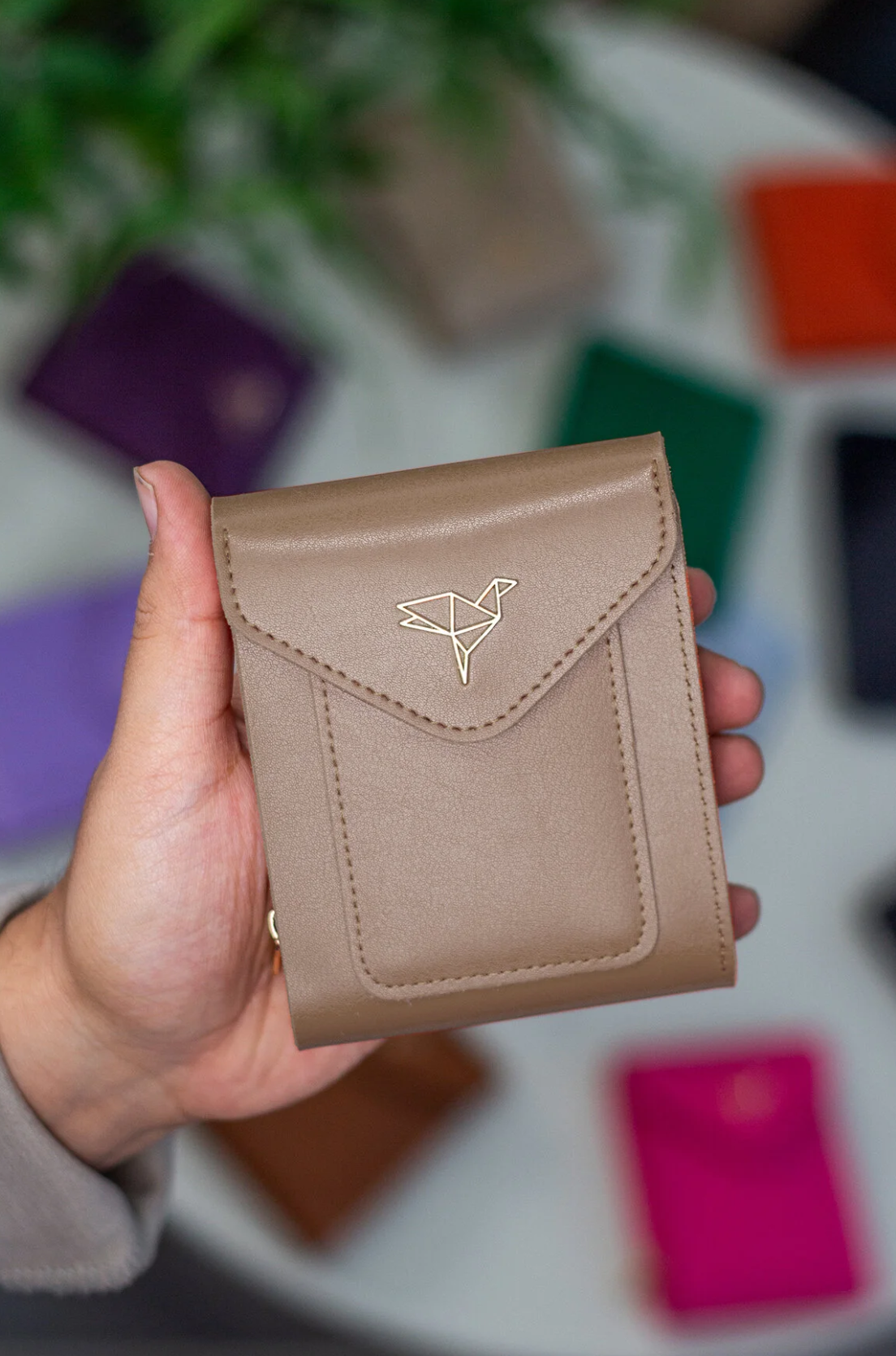 Peru Vegan Deri Fermuarlı Bozuk Para Bölmeli Bol Kartlıklı Kadın Cüzdanı Garbalia