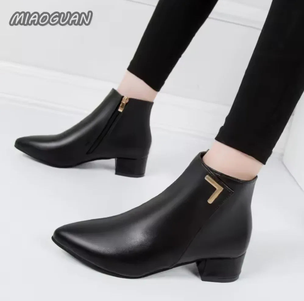 Bottes Femme Hiver Élégantes et Imperméables – Design Pratique pour Tous les Looks - Justyol