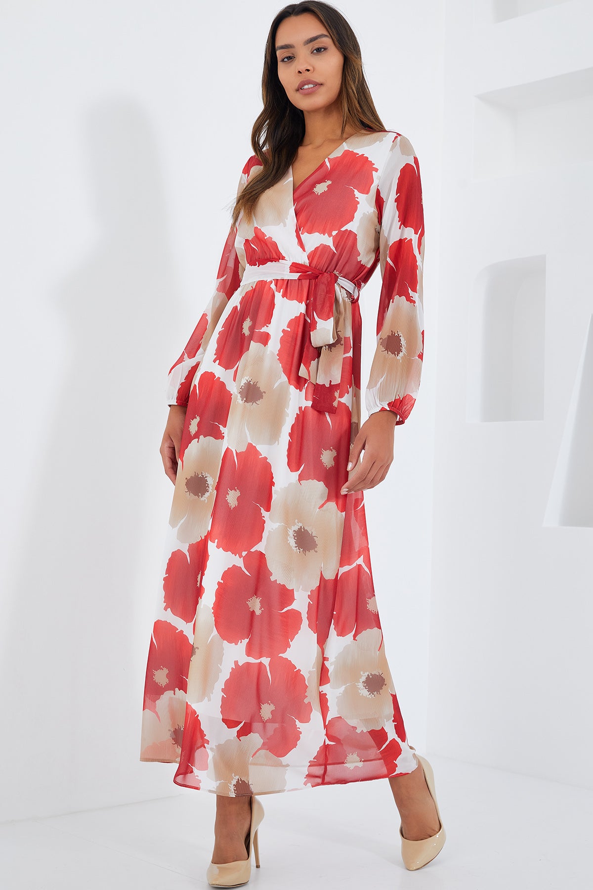 <tc>Robe en chiffon à motif floral 2134.</tc>