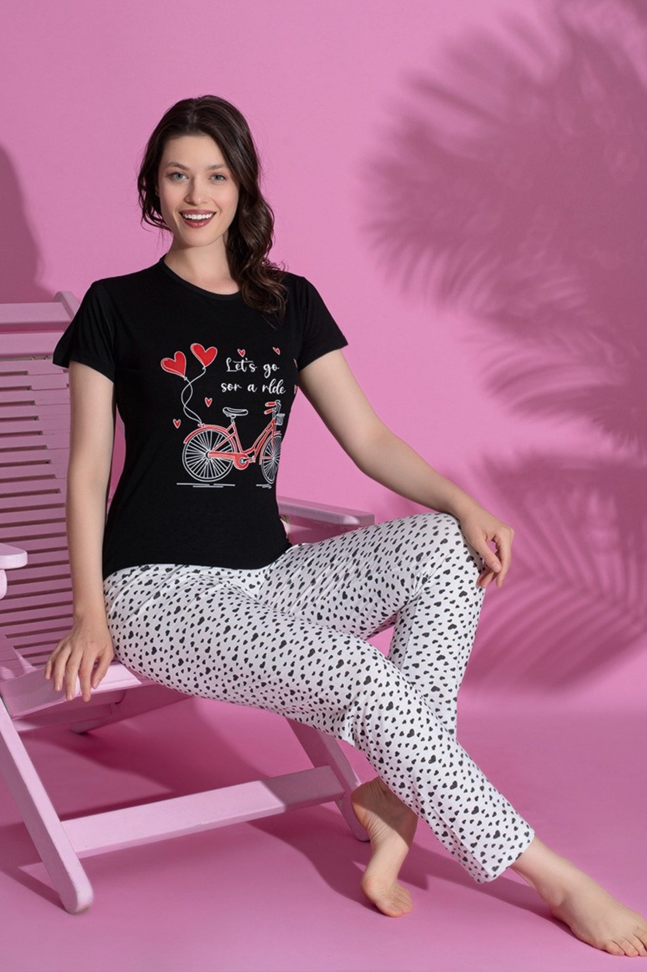 <tc>Ensemble de pyjama pour femme à manches courtes en coton avec motif de cœurs Dreamy.</tc>