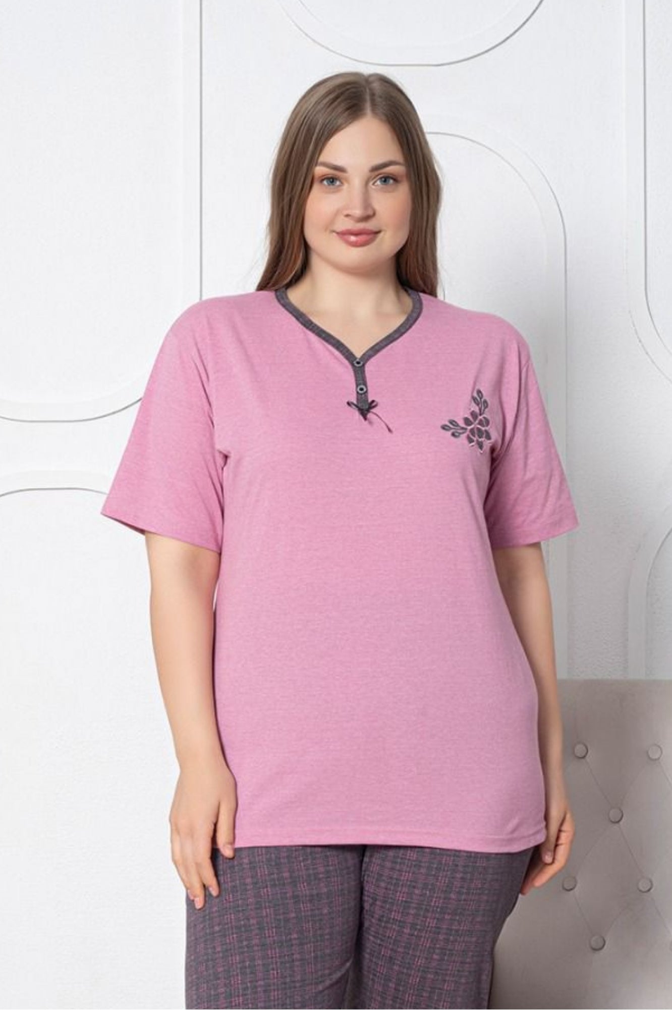 <tc>"Ensemble de pyjama à grande taille en coton, avec motifs et col à boutons, modèle X-Dreamy."</tc>