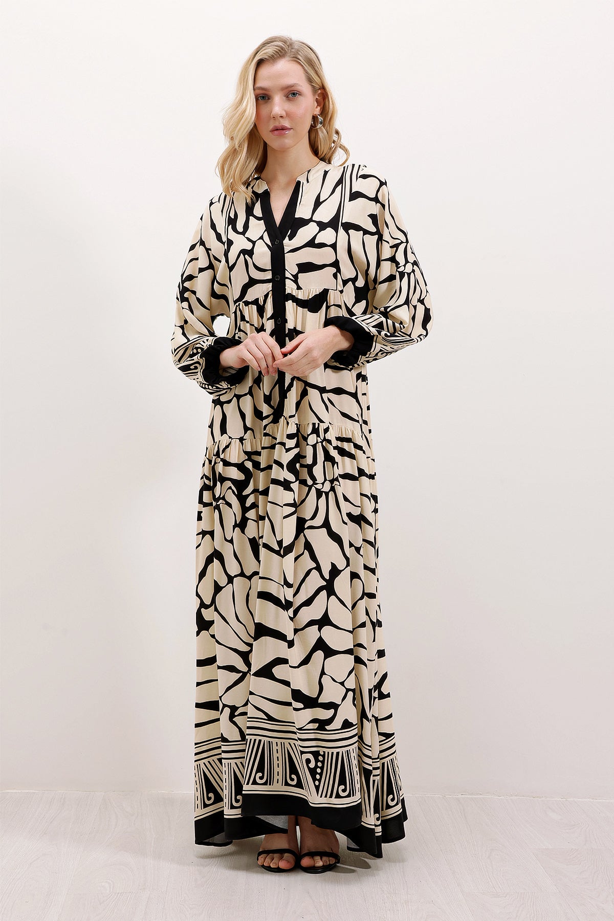 <tc>Robe à motif authentique 2423</tc>