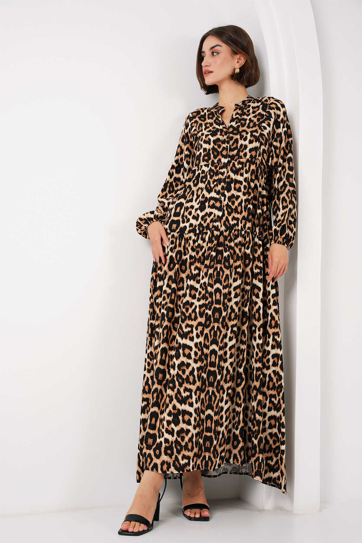 2423 otantik desenli elbise Justyol