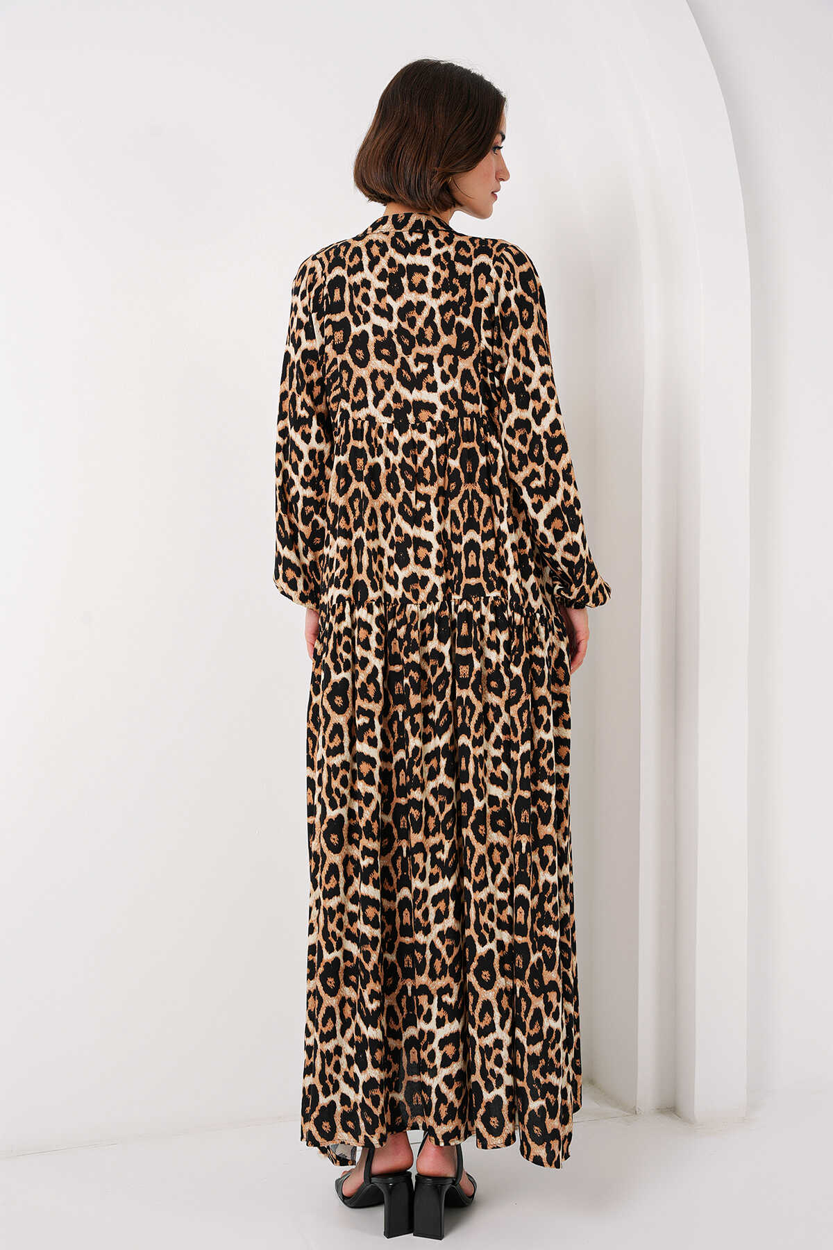 2423 otantik desenli elbise Justyol