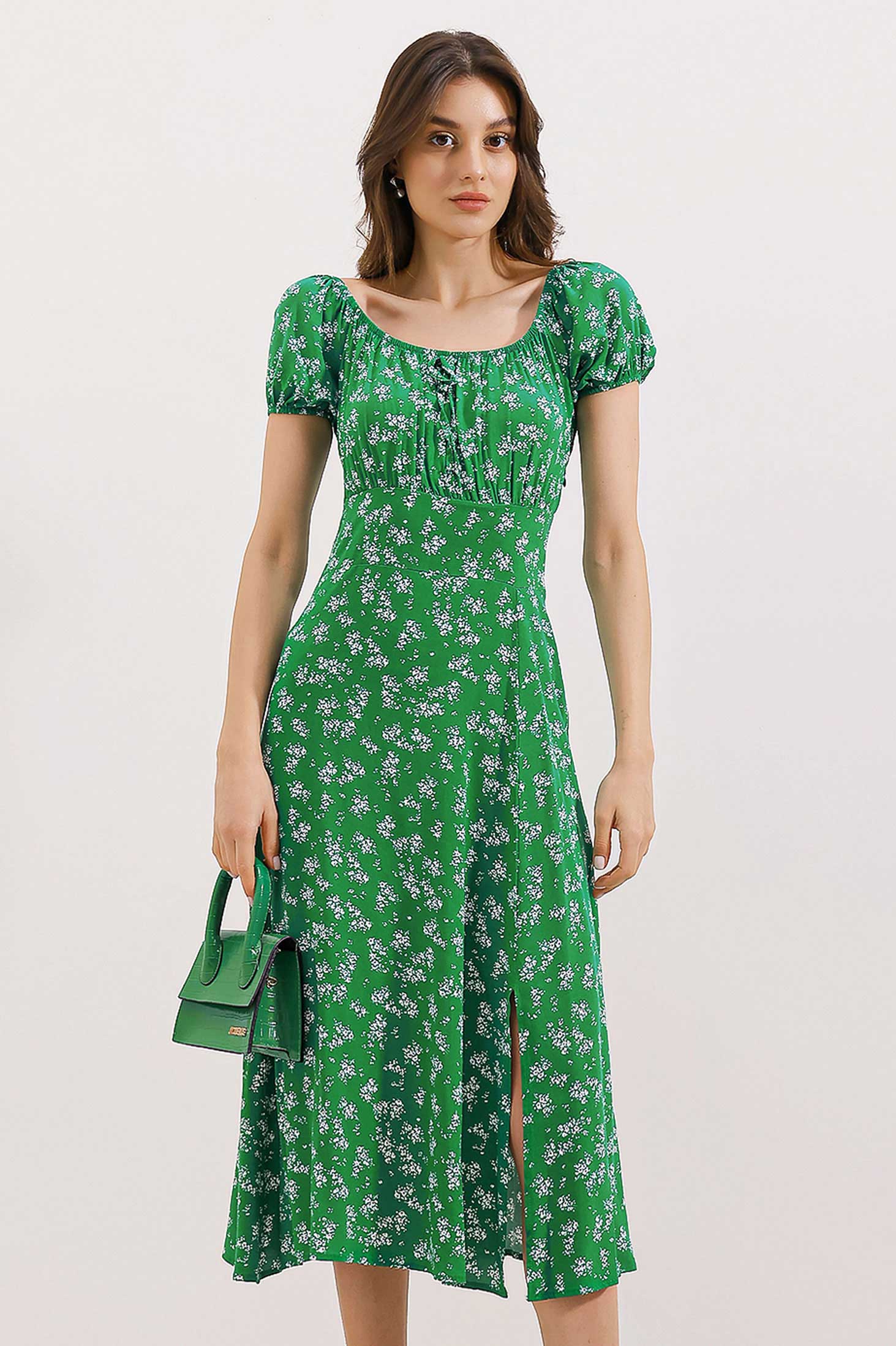 <tc>Robe en viscose à fleurs avec fente 2427</tc>