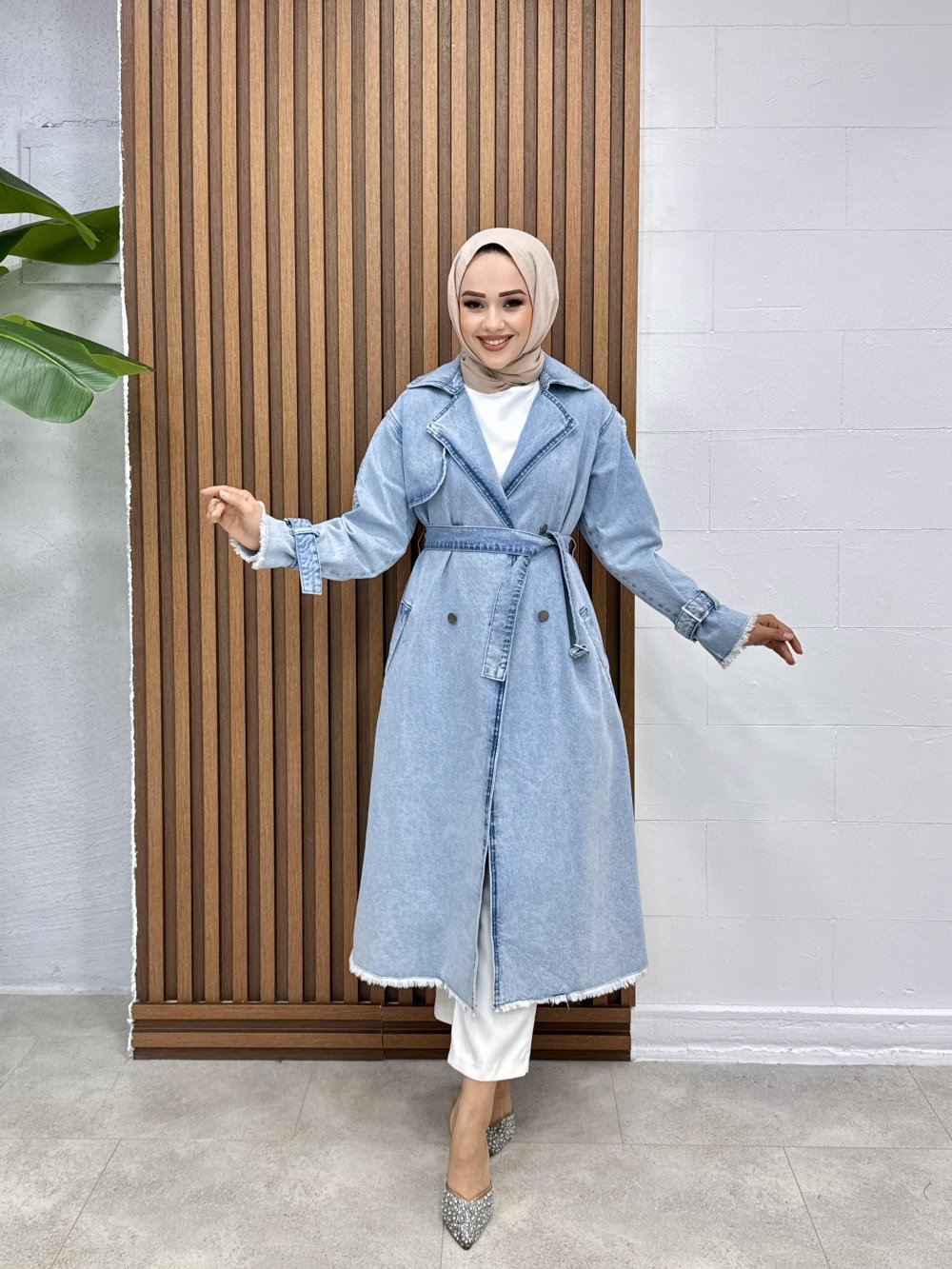 <tc><p>Trench-coat Buğlem</p></tc>