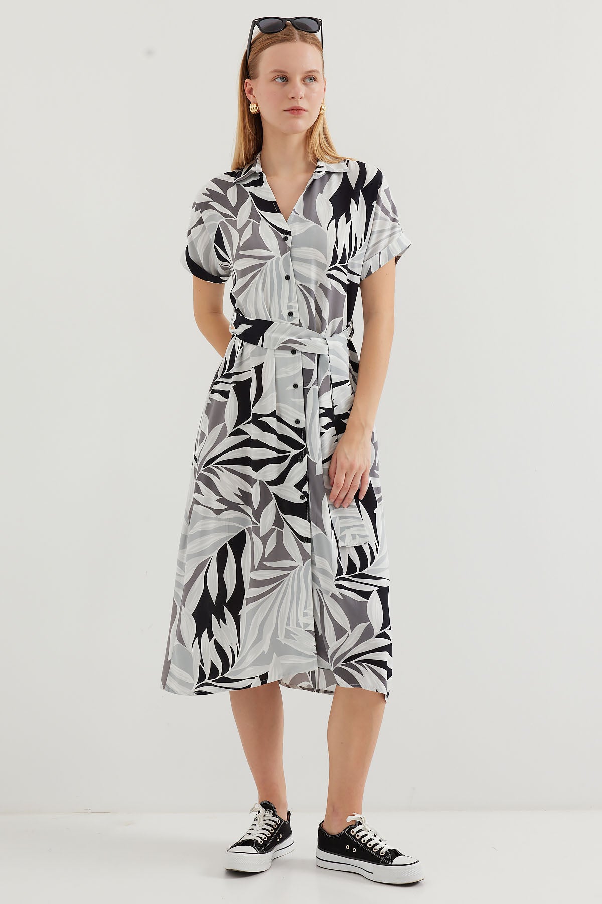 <tc>Robe à col chemise à manches courtes 2497.</tc>