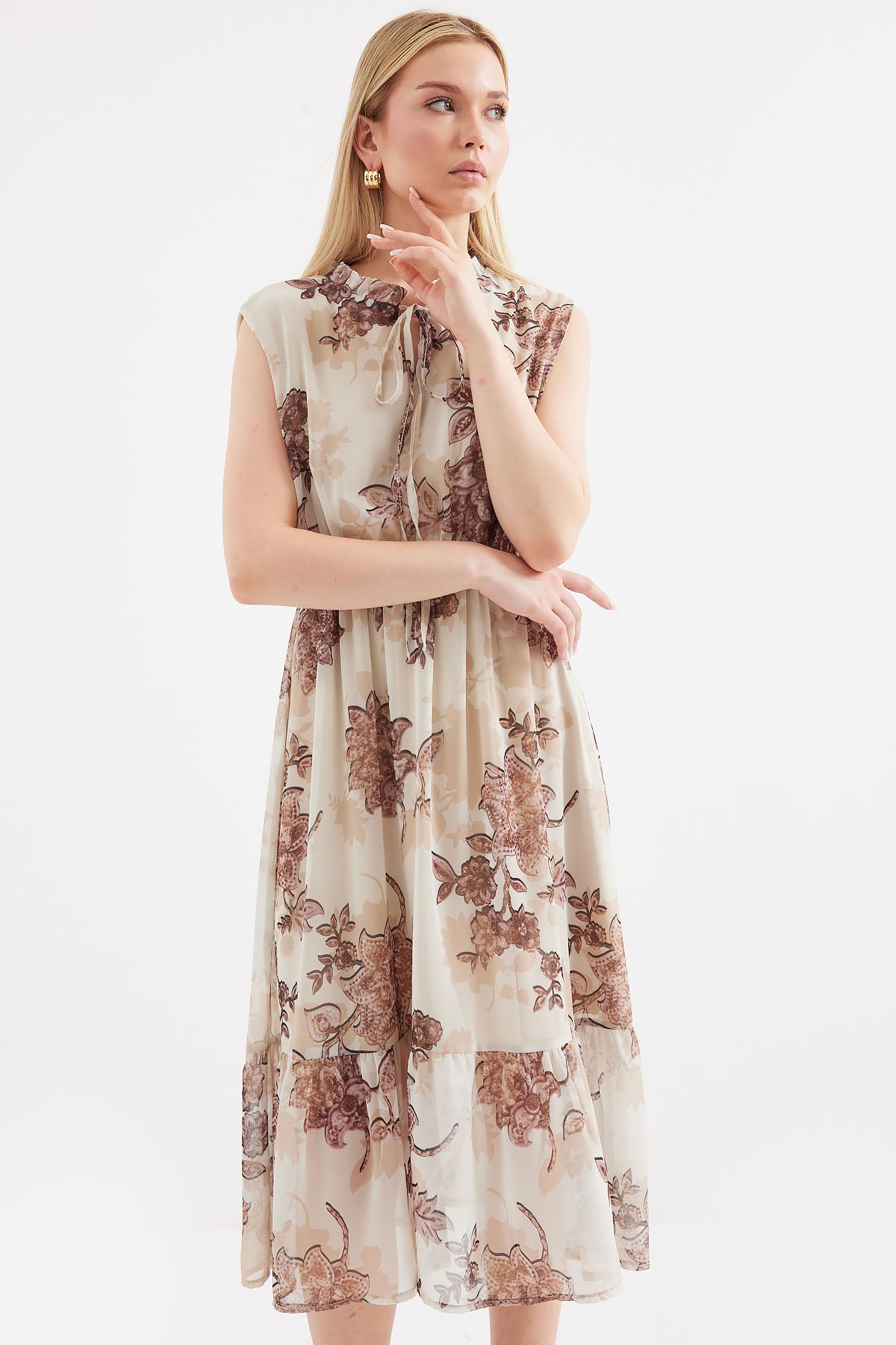 <tc>Robe en chiffon sans manches avec motif 2503.</tc>