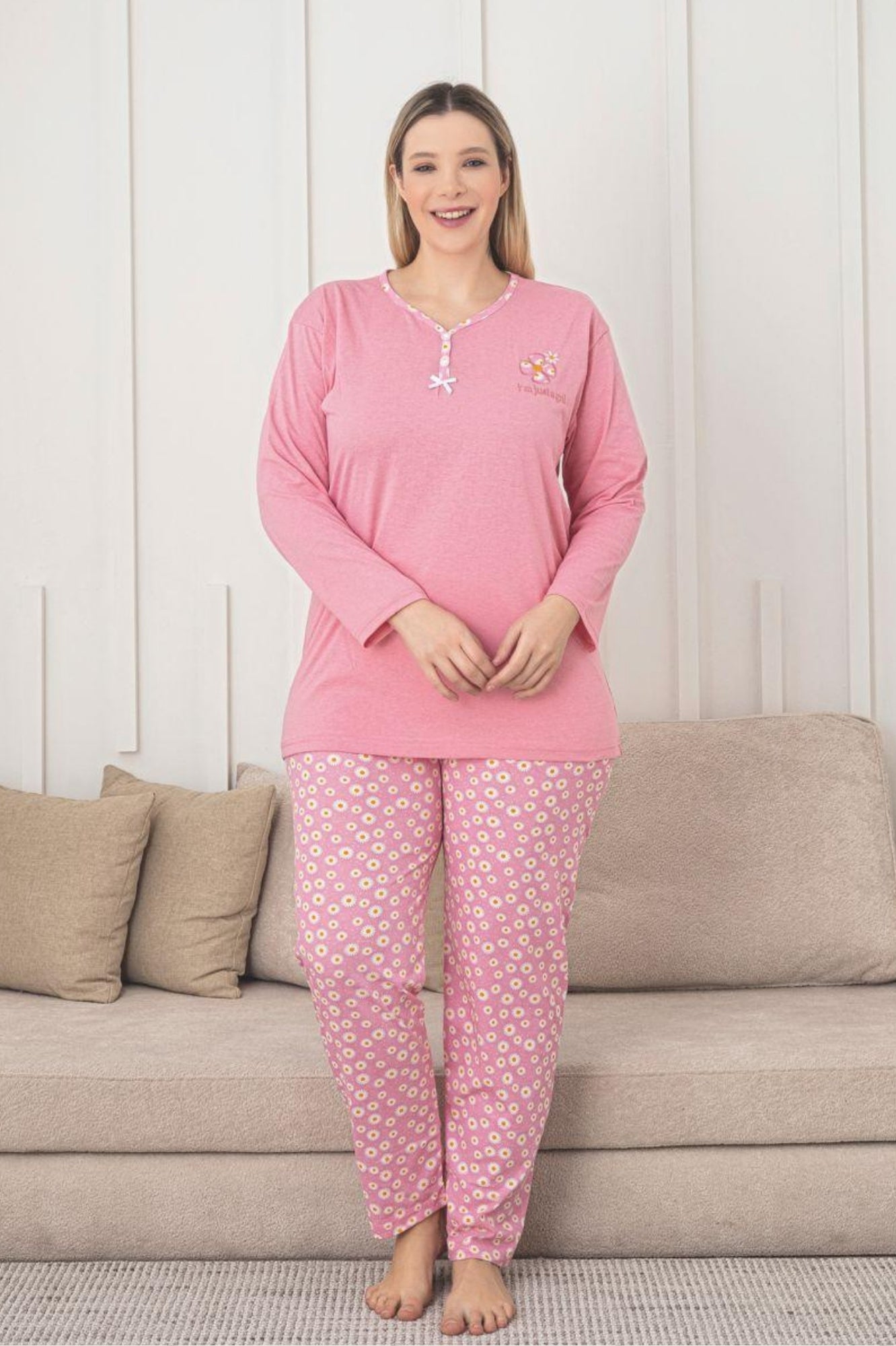 <tc>"Ensemble de pyjama long à manches pour grande taille en coton à motifs, modèle X-Dreamy."</tc>